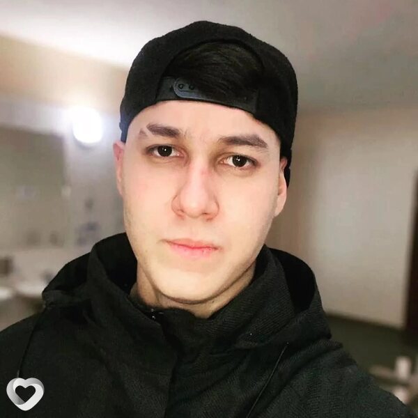 Илизар, 24, Екатеринбурге — анкета №3200362