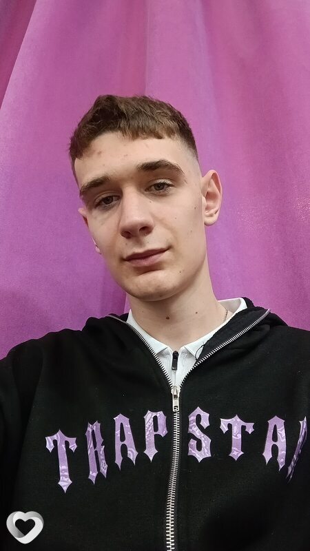 Александр, 19, Краснодаре — анкета №3200371