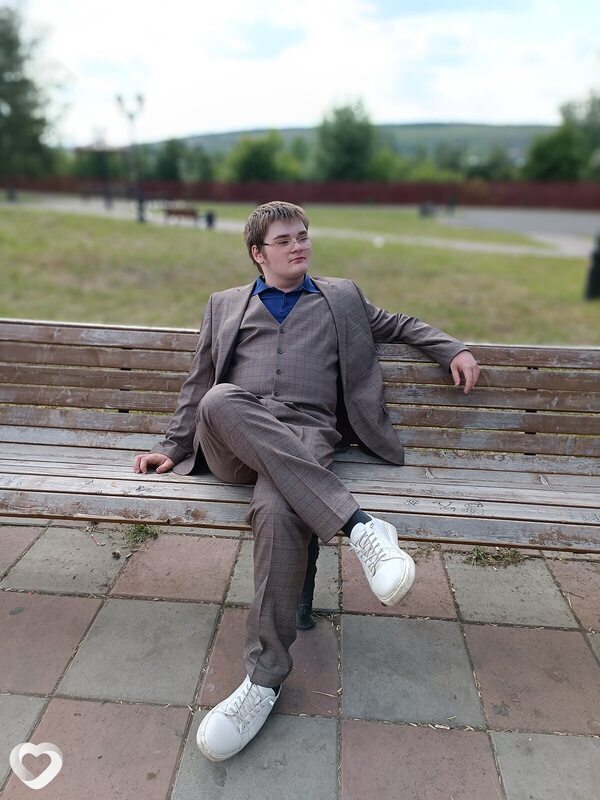 Кирилл, 20, Таганроге — анкета №3200339