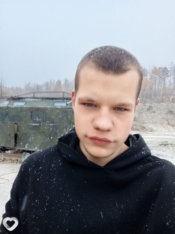 Дмитрий, 20, Благовещенске — анкета №3201038