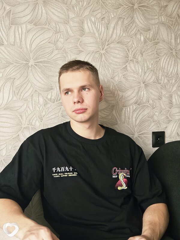 Артём, 21, Костроме — анкета №3201138