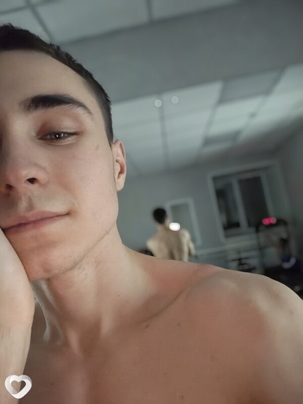 Кирилл, 21, Барнауле — анкета №3201258