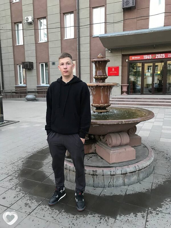 Иван, 19, Красноярске — анкета №3203880