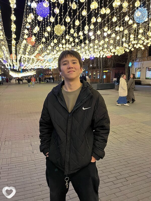 Михаил, 18, Челябинске — анкета №3204653