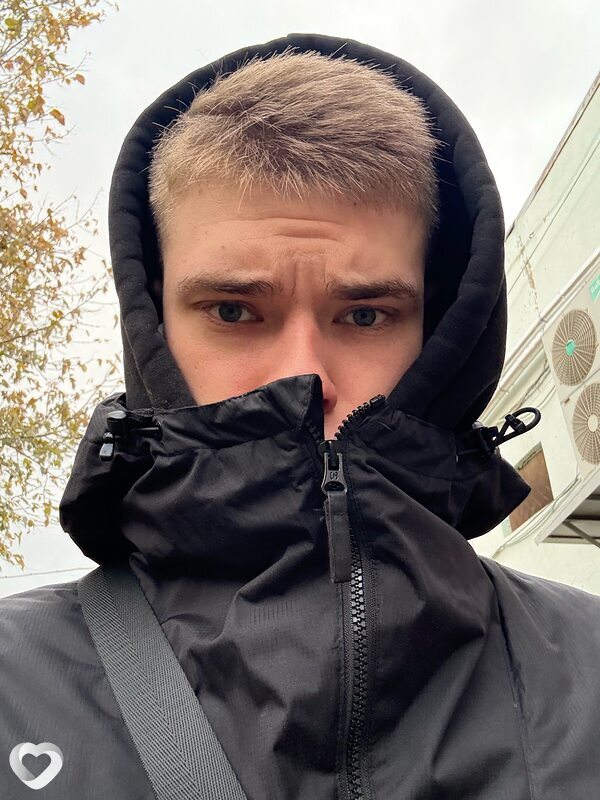 Артем, 21, Тольятти — анкета №3205432