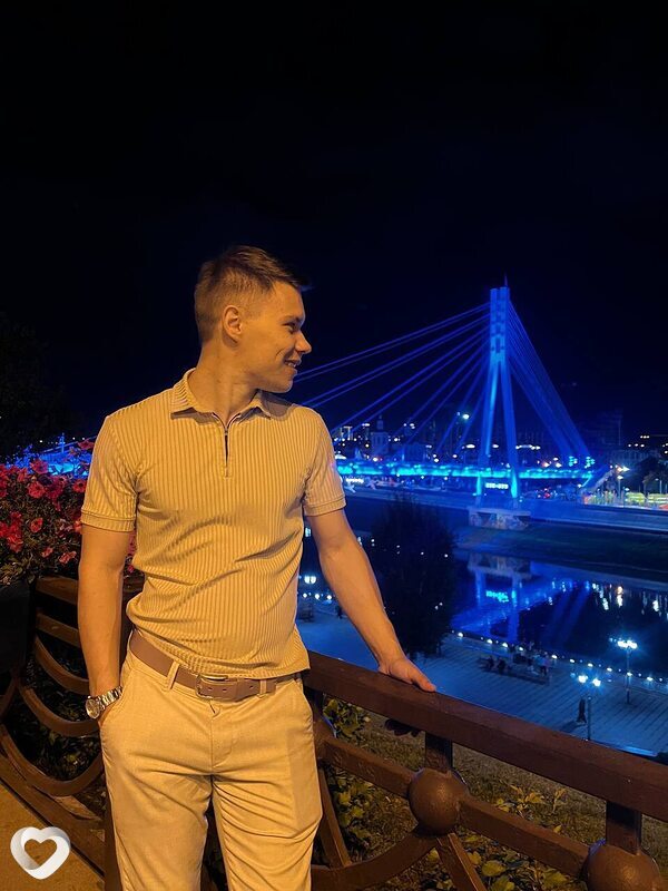 Артем, 28, Екатеринбурге — анкета №3206090