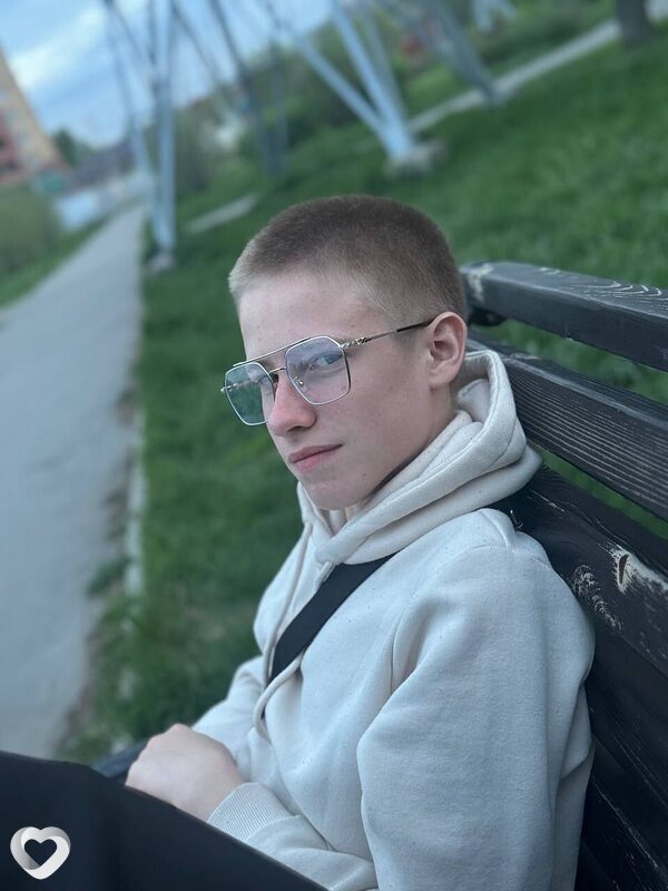 Матвей, 19, Омске — анкета №3206176