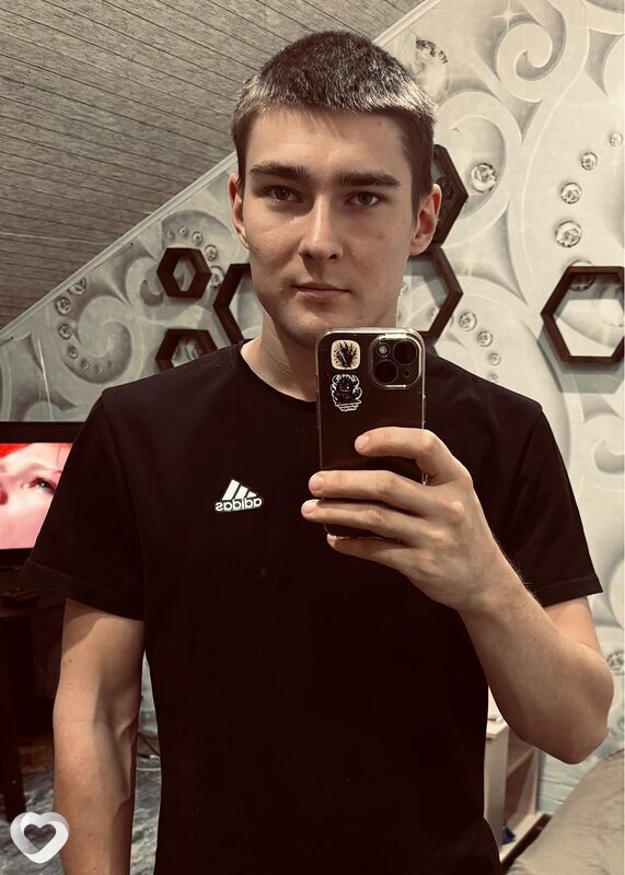 Алекс, 24, Новороссийске — анкета №3207037