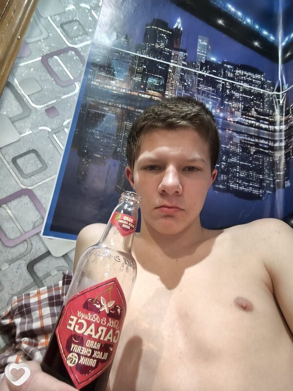 Дима, 18, Рогачев — анкета №3207352