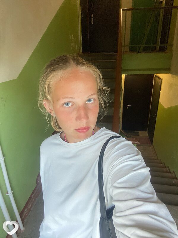 Настя, 19, Гомеле — анкета №3207646