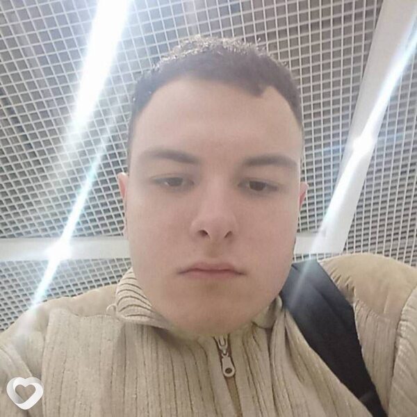 Артем, 21, Воронеже — анкета №3208646