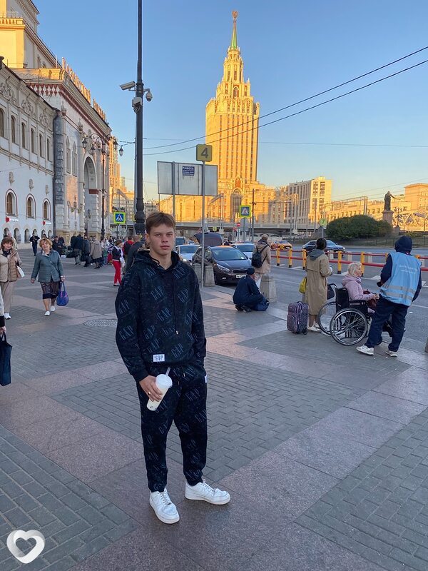 Максим, 23, Армавире — анкета №3208658