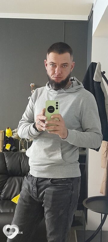 Артем, 36, Днепр — анкета №3208973
