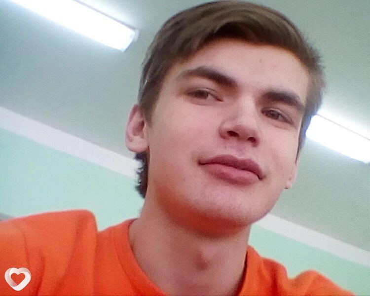 Антон, 23, Боровичах — анкета №3209575
