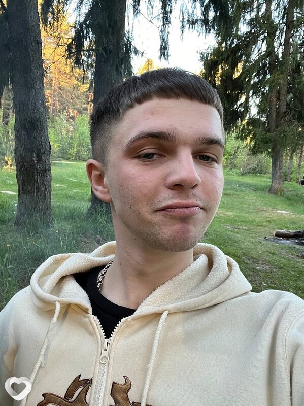 Даня, 23, Брянске — анкета №3210230