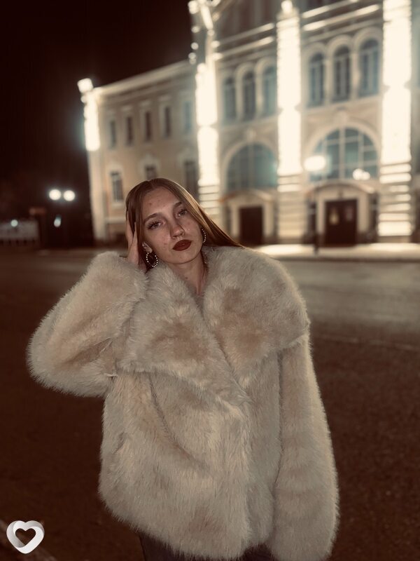 Алина, 20, Барнауле — анкета №3210775