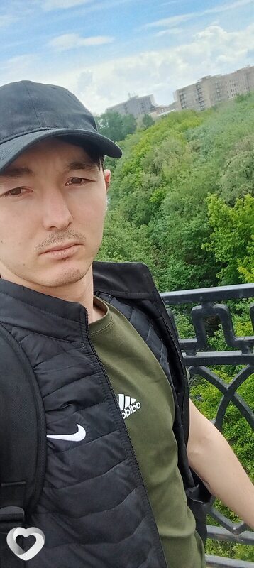 Алёша, 21, Кемерове — анкета №3211423
