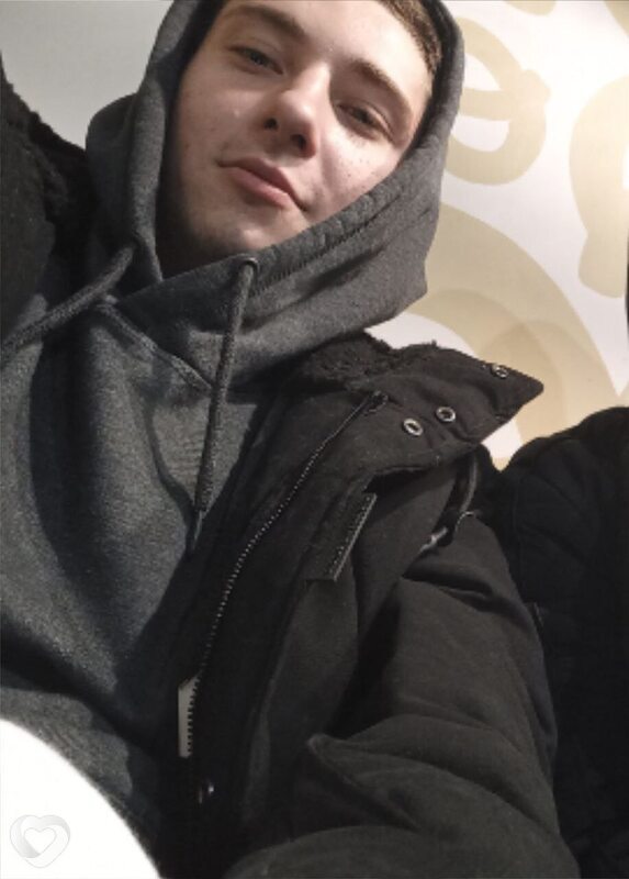 Максим, 22, Санкт-Петербурге — анкета №3212108