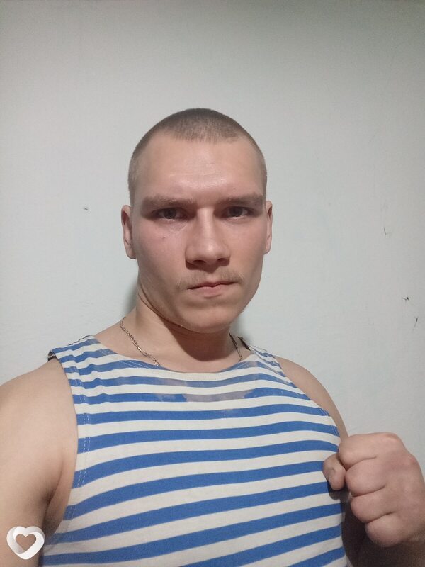 Артём, 25, Москве — анкета №3212747