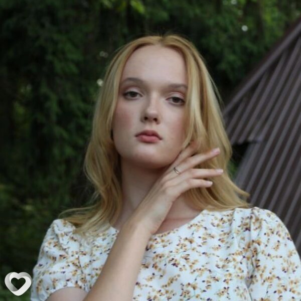 Анна, 19, Бресте — анкета №3212910