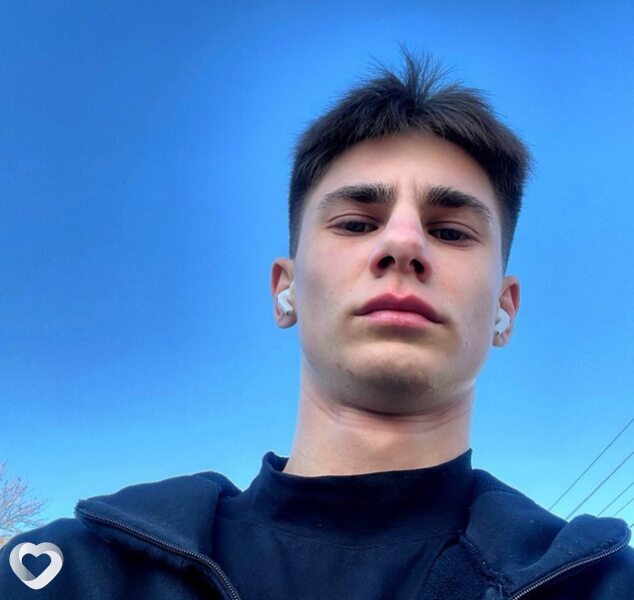 Артём, 20, Камышине — анкета №3212864