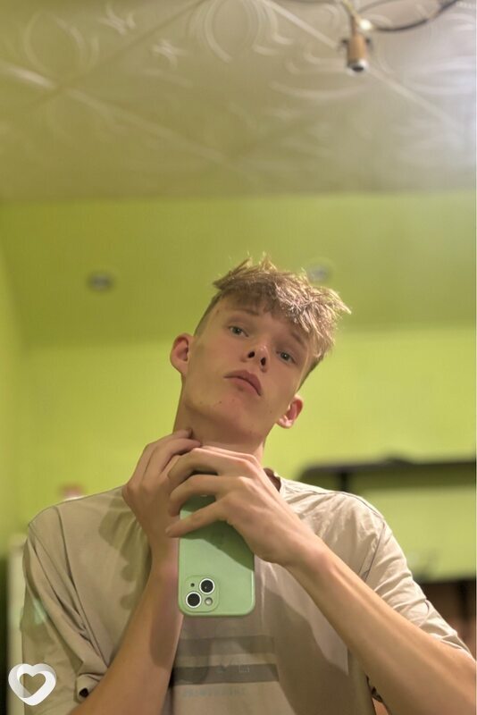Сергей, 19, Хабаровске — анкета №3213292