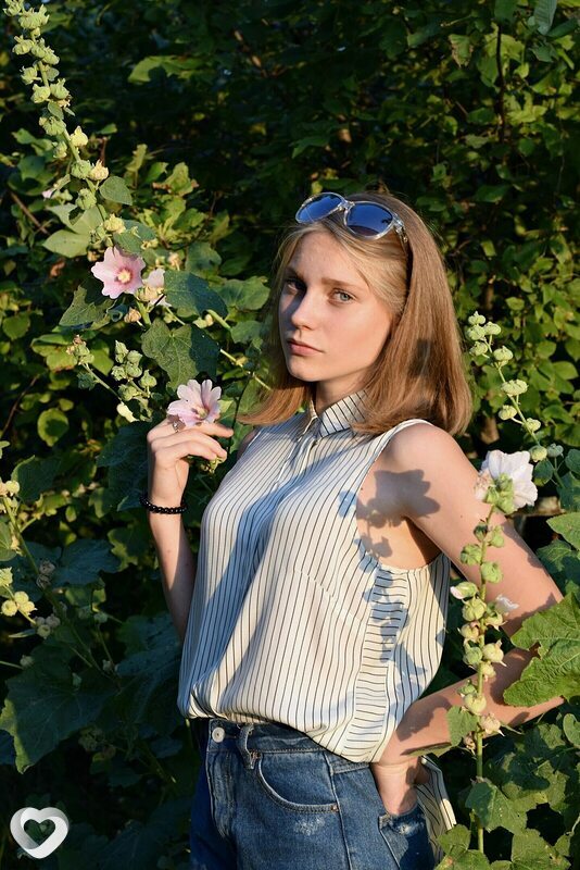 Карина, 23, Ростове-на-Дону — анкета №3213493