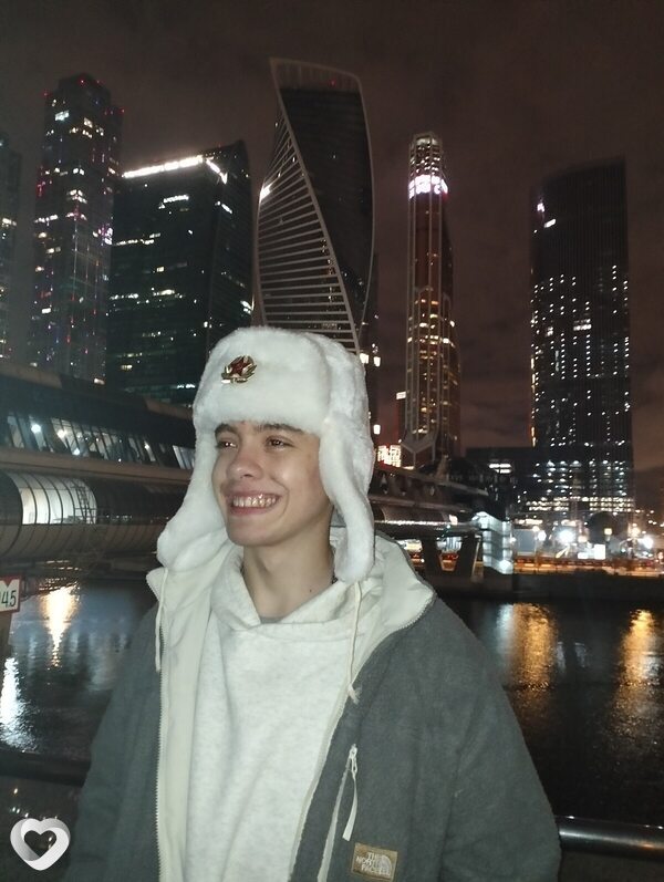 Дима, 18, Москве — анкета №3213937