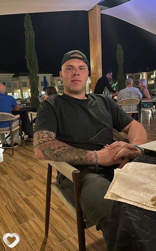 Максим, 28, Курчатове — анкета №3214332