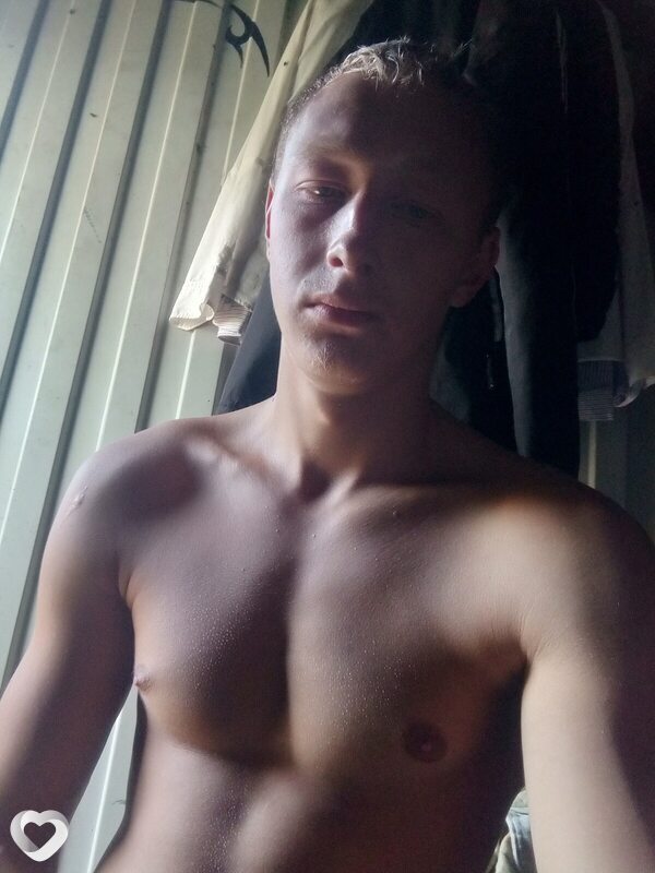 Дмитрий, 21, Омске — анкета №3214814