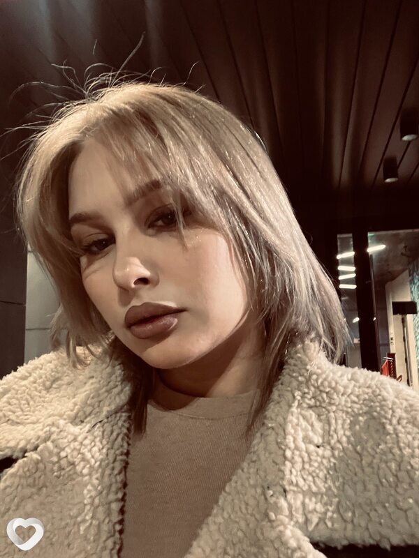 Эла, 22, Барнауле — анкета №3215368