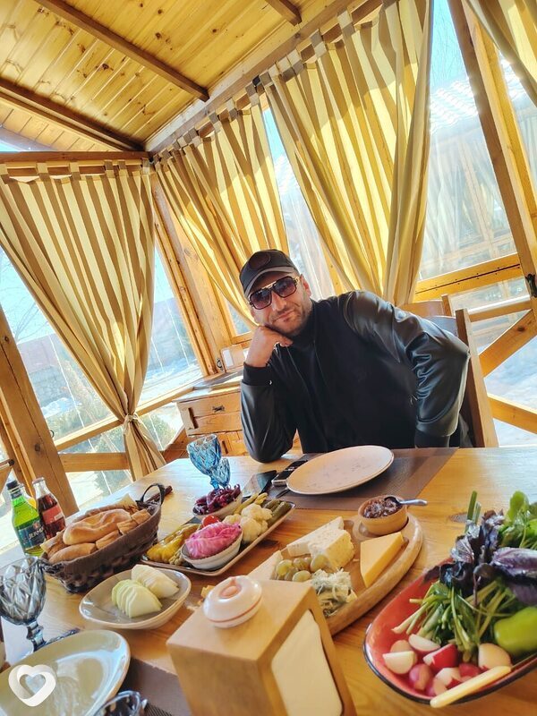 Искос, Гюмри