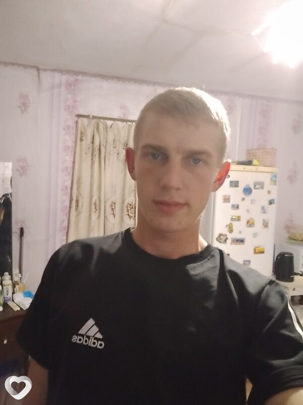 Вова, 21, Старобельске — анкета №3215788