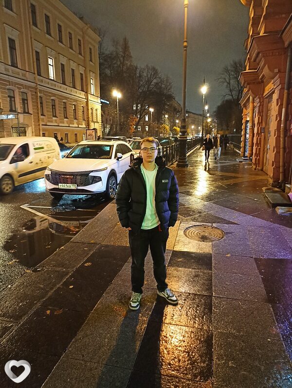 Саша, 21, Сургуте — анкета №3216270