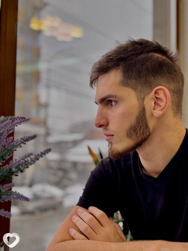 Малик, 23, Самаре — анкета №3217637