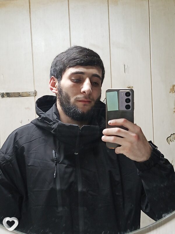 Артур, 21, Дмитрове — анкета №3218531