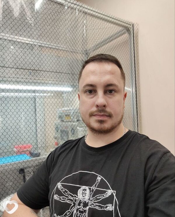 Артем, 29, Хабаровске — анкета №3220402
