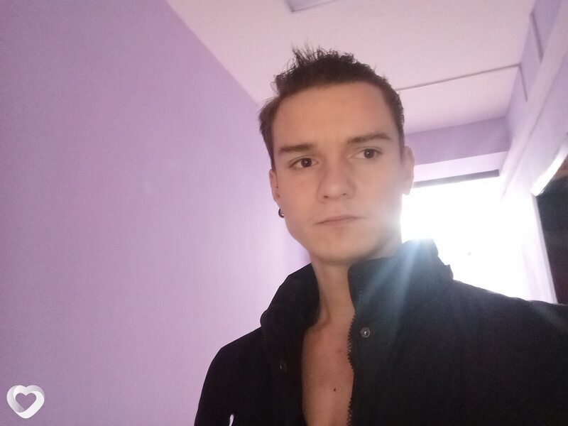Лев, 22, Москве — анкета №3220668