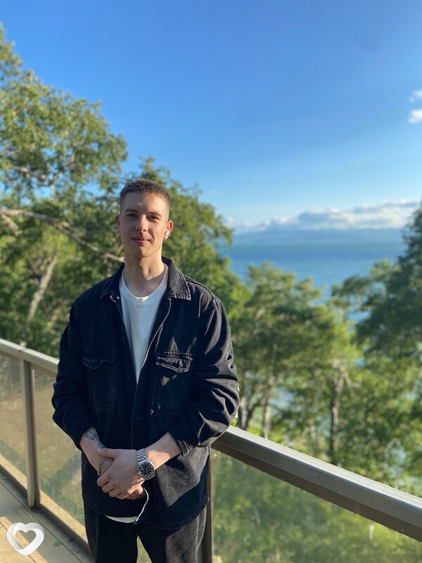 Евгений, 22, Артеме — анкета №3220610