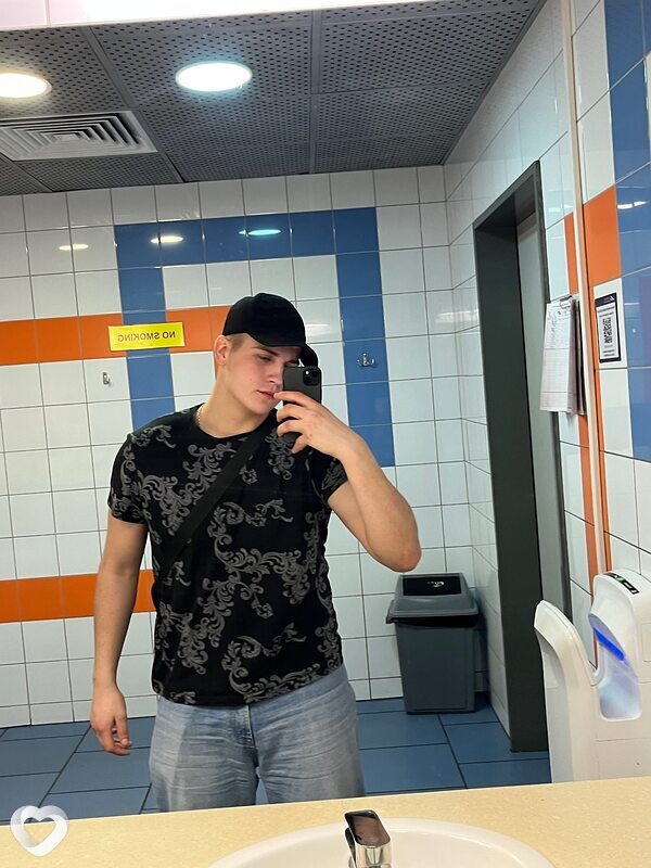 Дмитрий, 21, Барнауле — анкета №3221689
