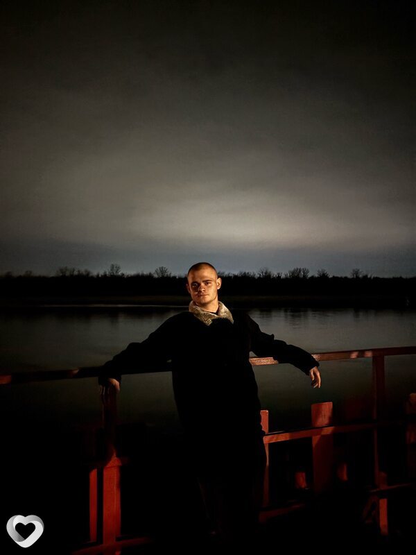 Дмитрий, 19, Шахтах — анкета №3221745
