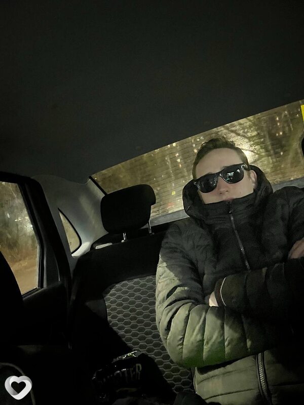 Денис, 21, Ижевске — анкета №3222357