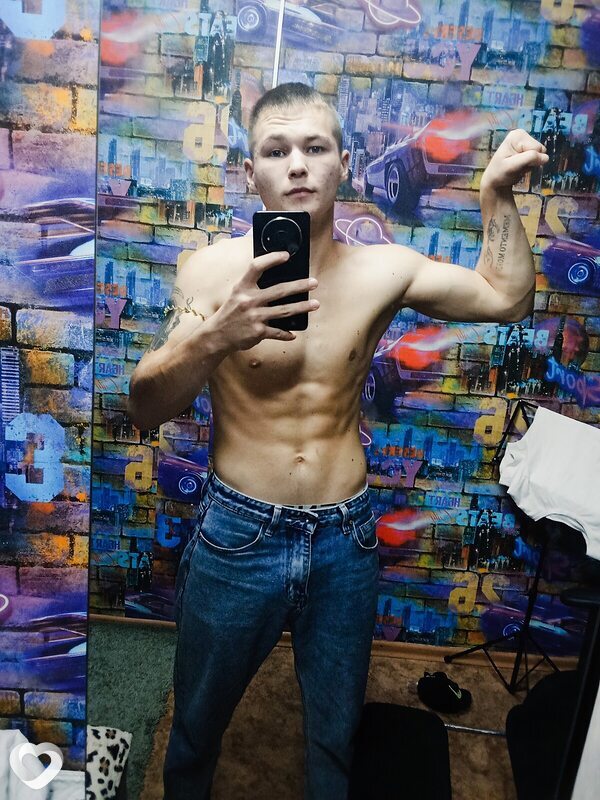 Женя, 19, Саратове — анкета №3223390