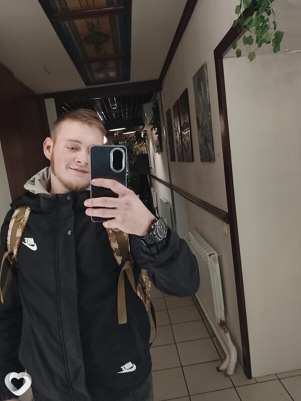 Роман Михайленко, 21, Минусинске — анкета №3224128
