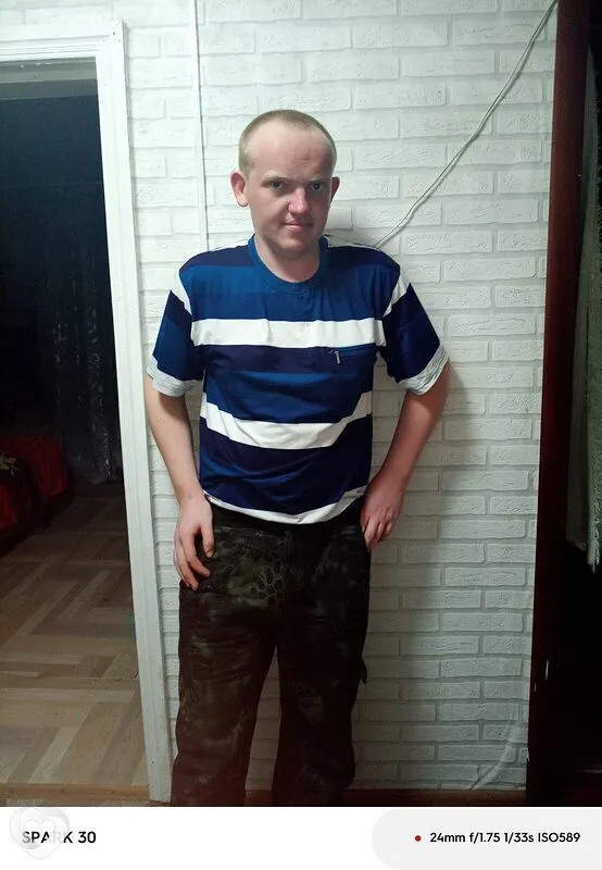 Александр, 25, Бийске — анкета №3224451