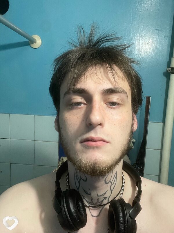 Влад, 19, Тюмени — анкета №3224867