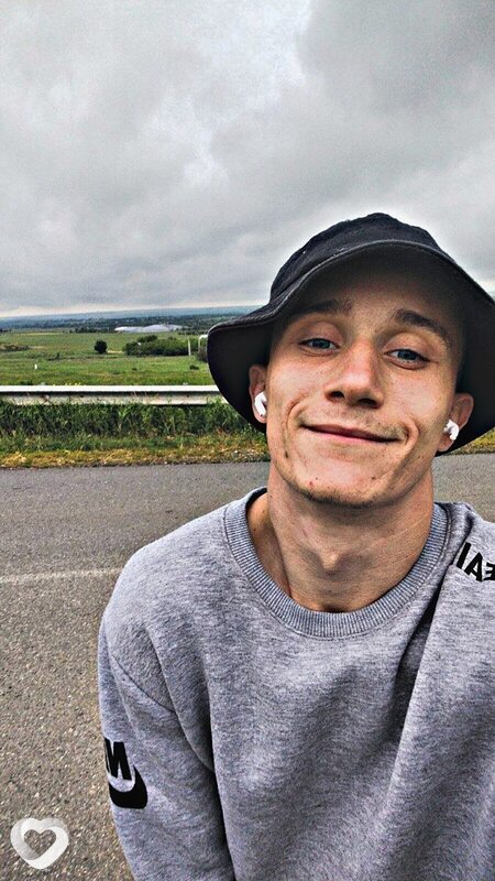 Артём, 26, Москве — анкета №3225363
