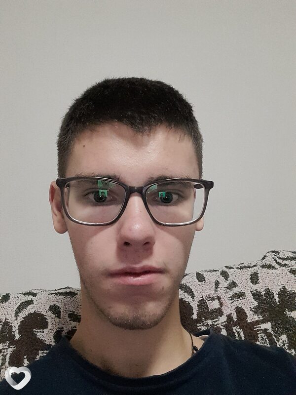 Артём, 19, Жлобине — анкета №3225470