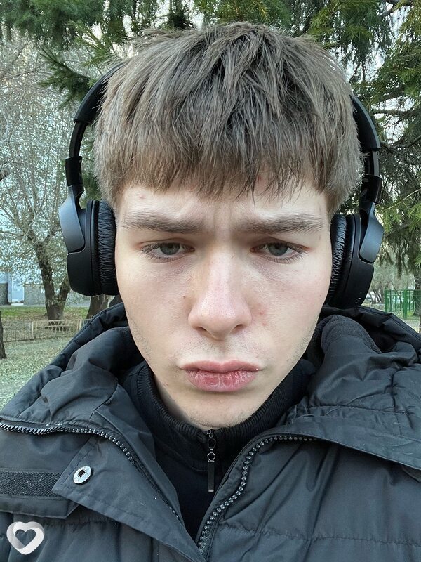 Илья, 19, Красноярске — анкета №3226408