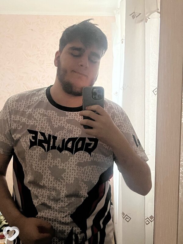 Юра, 22, Саратове — анкета №3226948